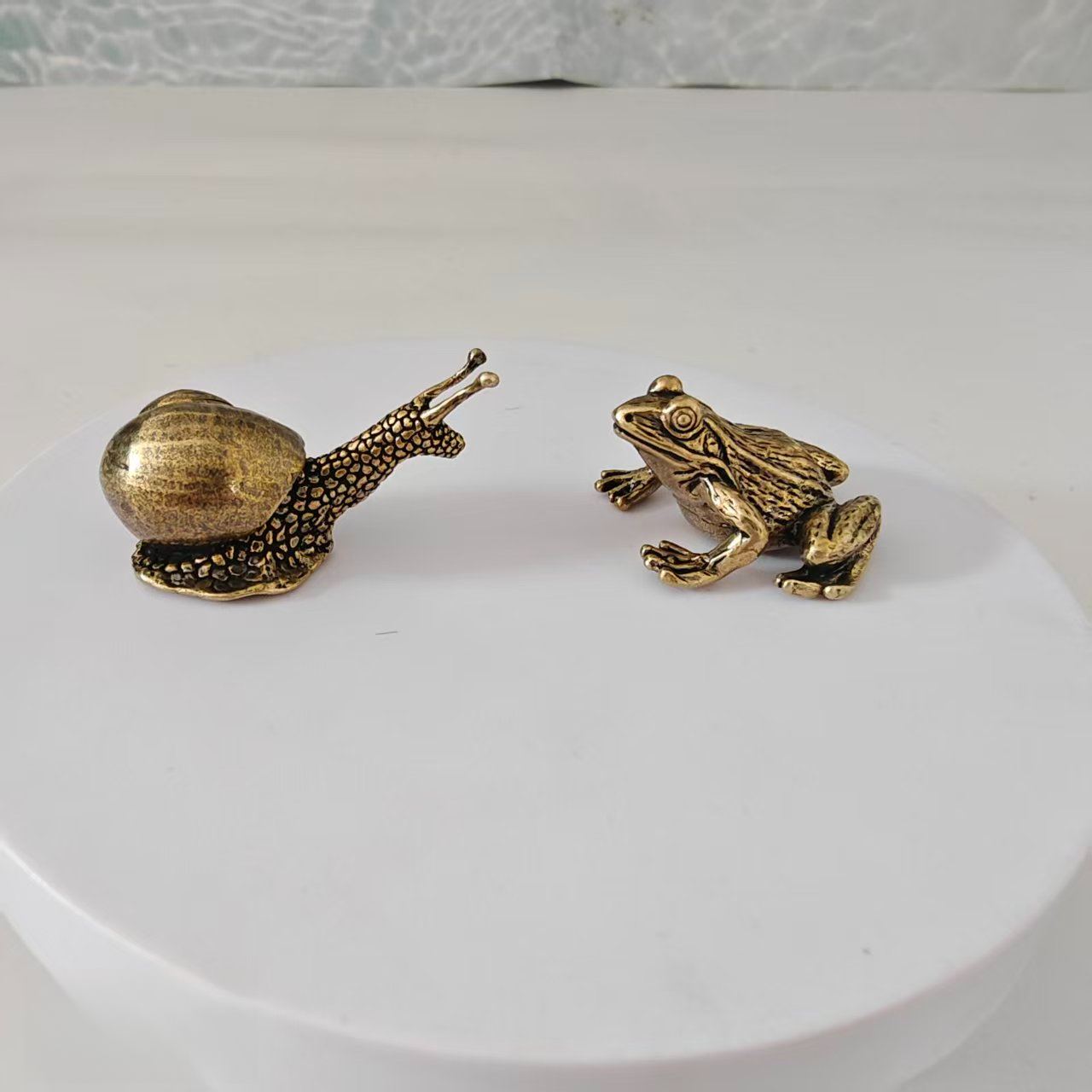 Aquarium Fish Land - 2 pieces of brass frog and