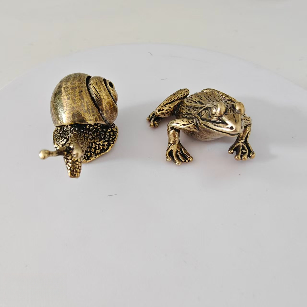 2 pieces of brass frog and sna - Aquarium Fish Land review and price